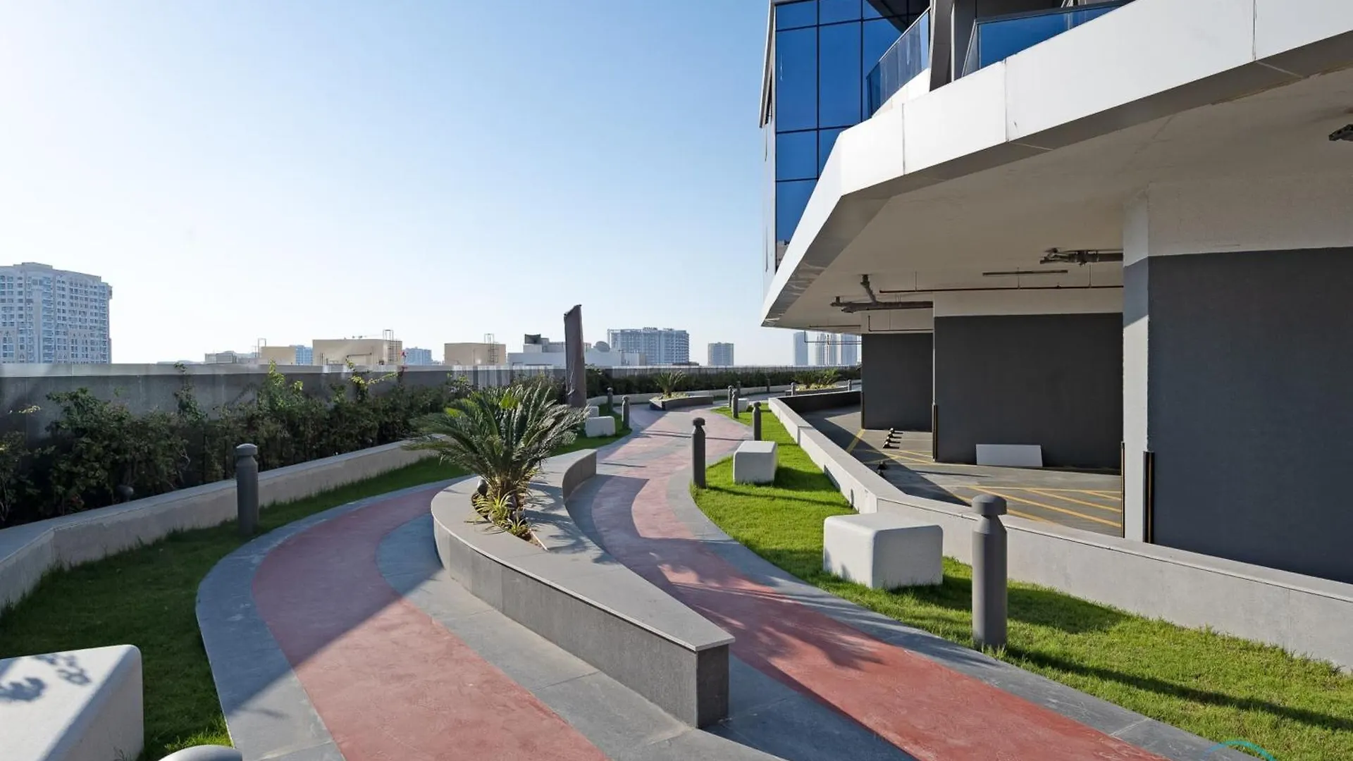 Stylish Studio Apartment In Blue Wave Tower, Dubailand By Deluxe Holiday Homes United Arab Emirates