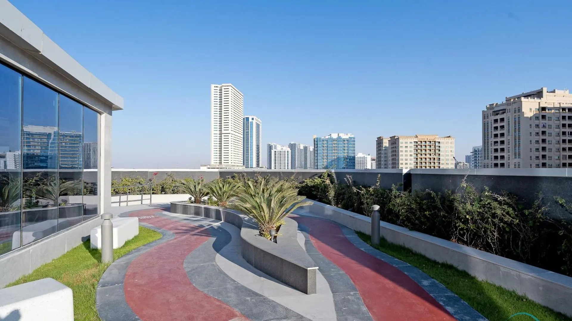 Stylish Studio Apartment In Blue Wave Tower, Dubailand By Deluxe Holiday Homes  Dubai